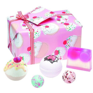  Bomb Cosmetics Cherry Bathe-Well Gift Pack
